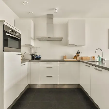 Appartement Met Frontaal Zeezicht In Bloemendaal